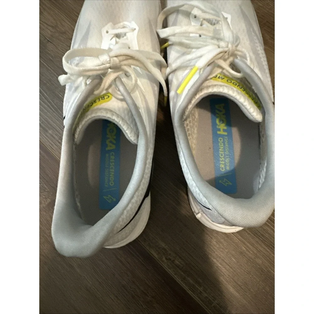 Hoka One‎ One Unisex Crescendo MD Running Shoes, Men's 9 / women's 10.5 US